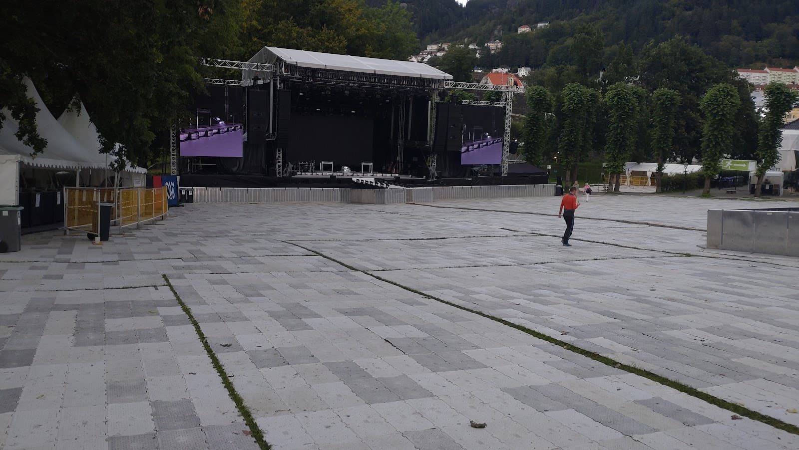 Koengen Parade Ground - Image 1