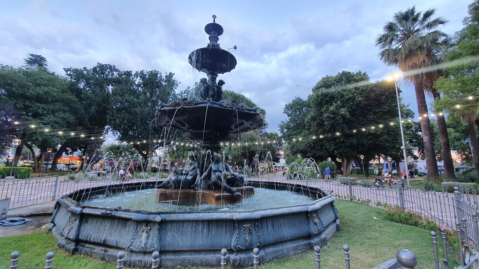 Maipú town center - Image 1