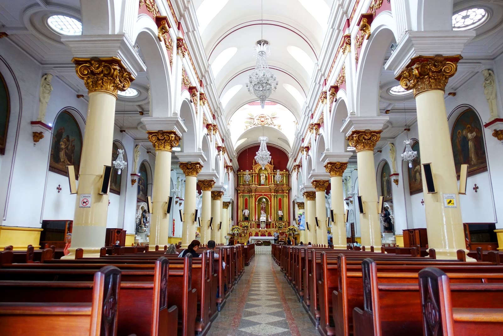 Iglesia de San Ignacio - Image 1