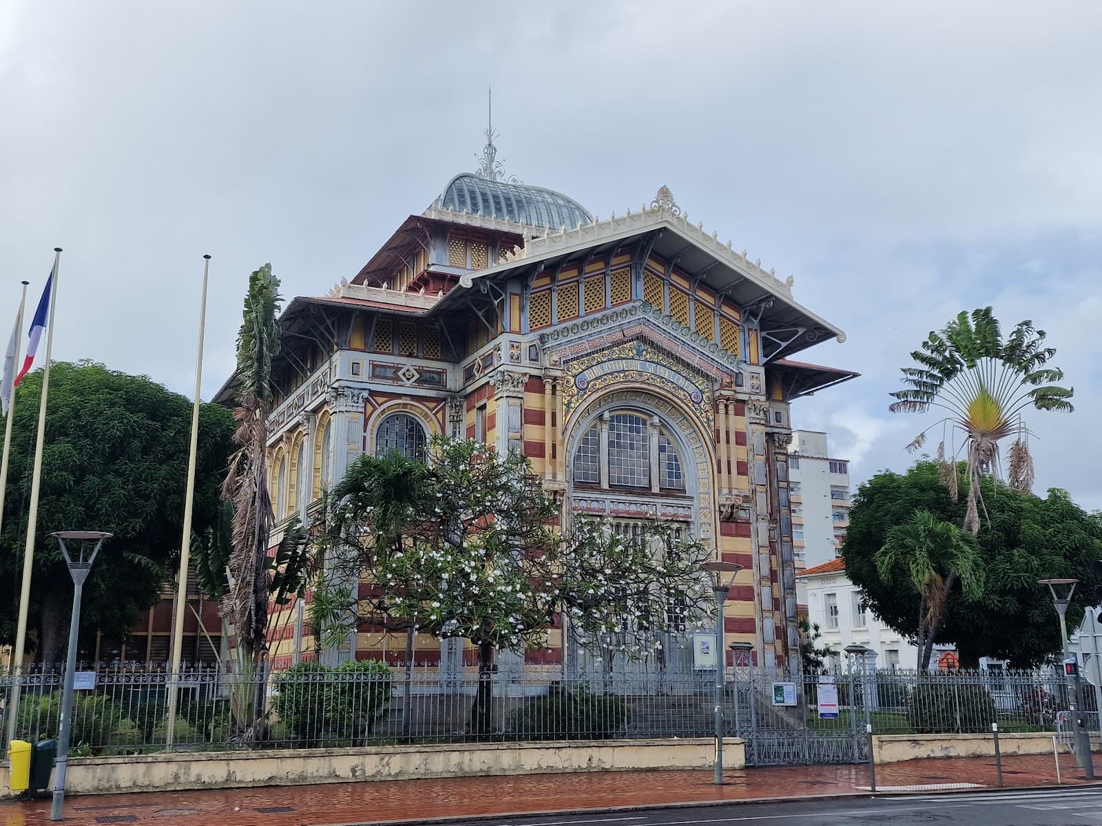 Schoelcher Library and St. Louis Cathedral Fort-de-France - Image 1
