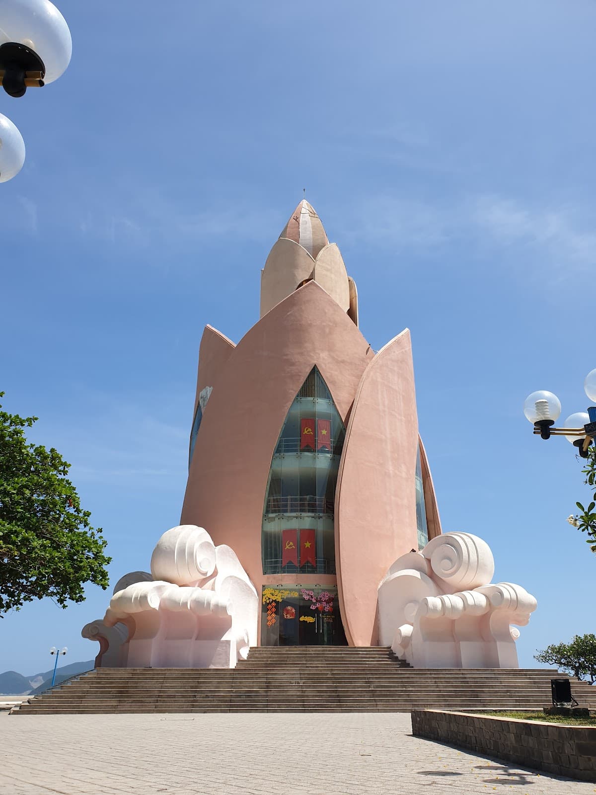 2/4 Square April 2 Square - Image 1