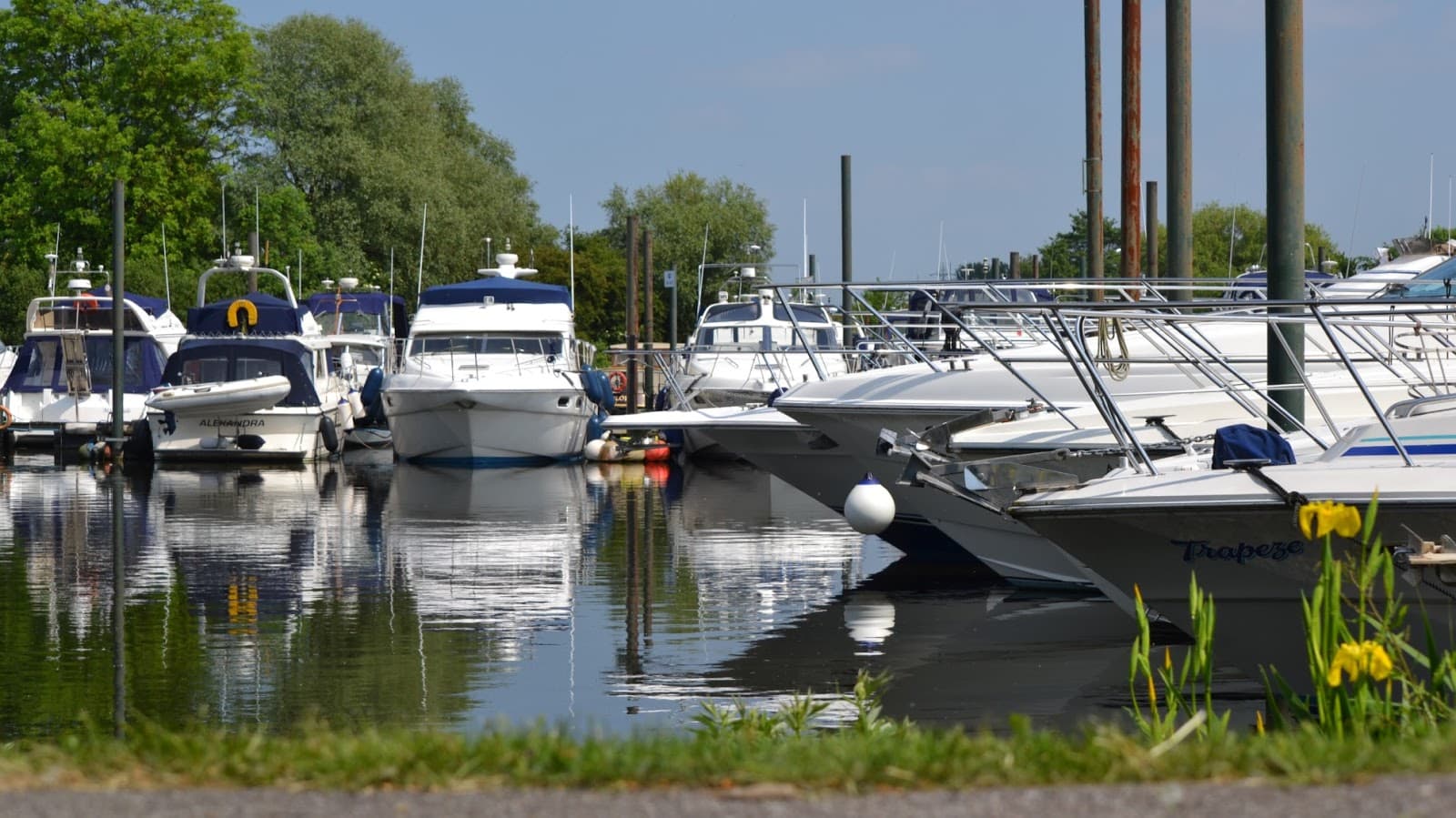 Farndon Marina and Riverside - Image 1