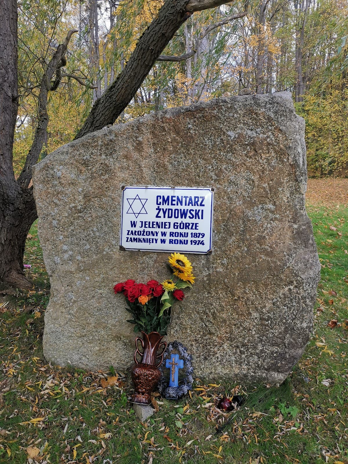 Jewish Cemetery (Jelenia Góra) - Image 1