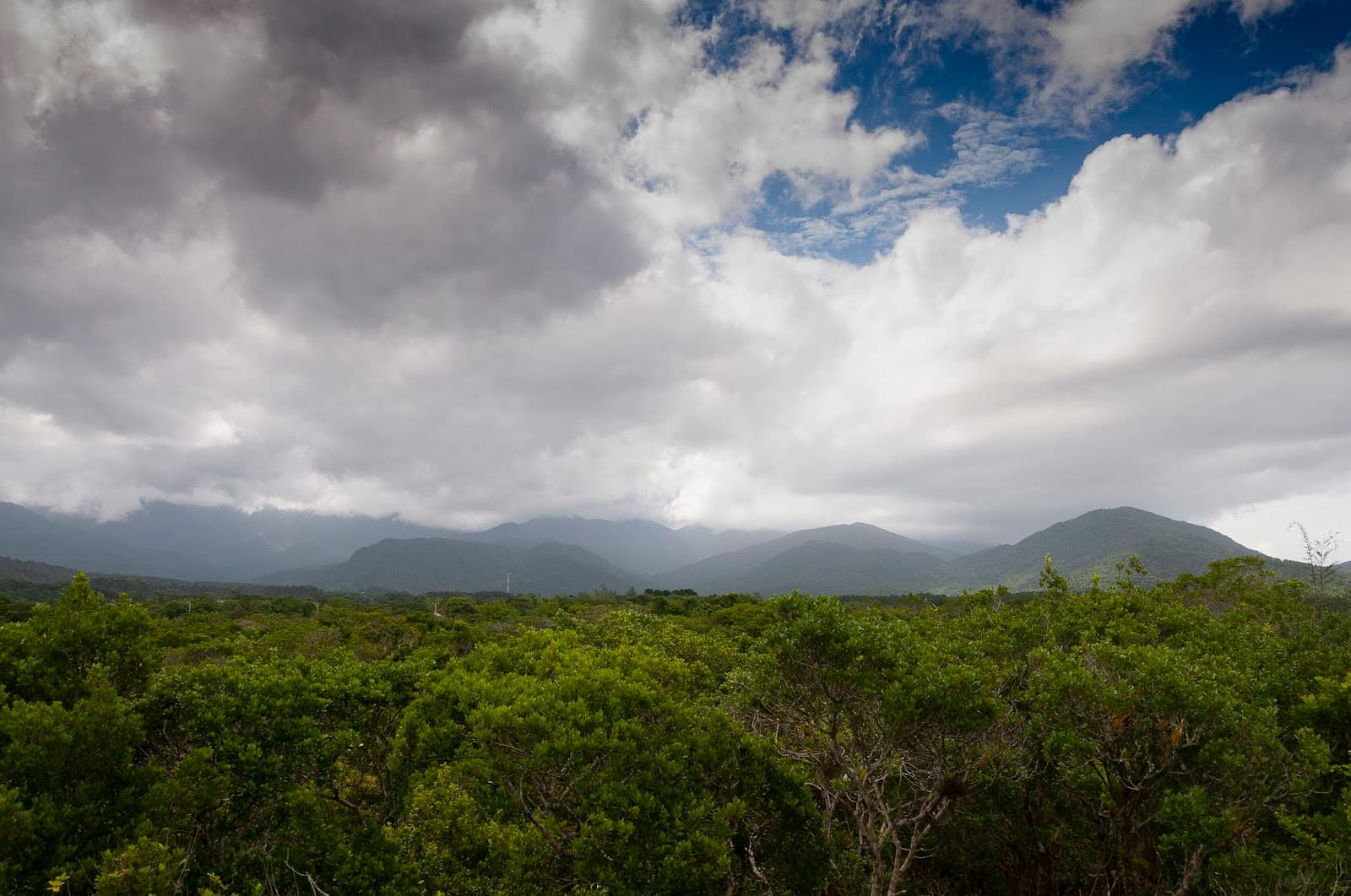Centro de Visitantes do Parque da Serra do Tabuleiro Maciambu - Image 1