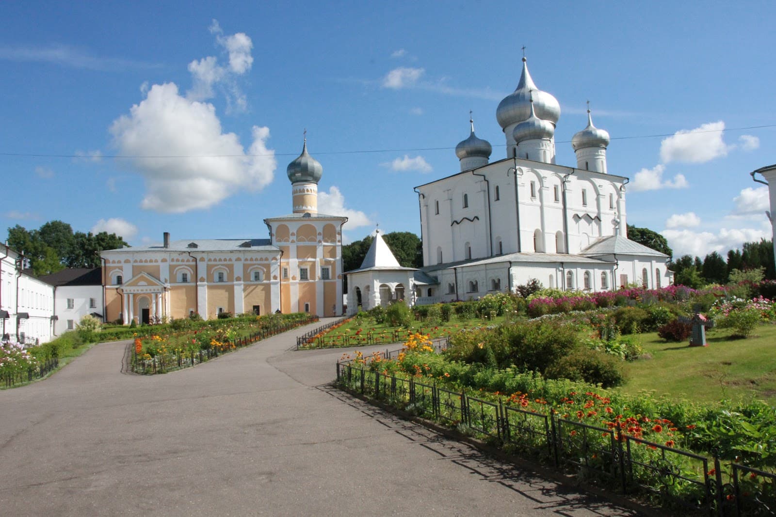 Khutyn Monastery - Image 1