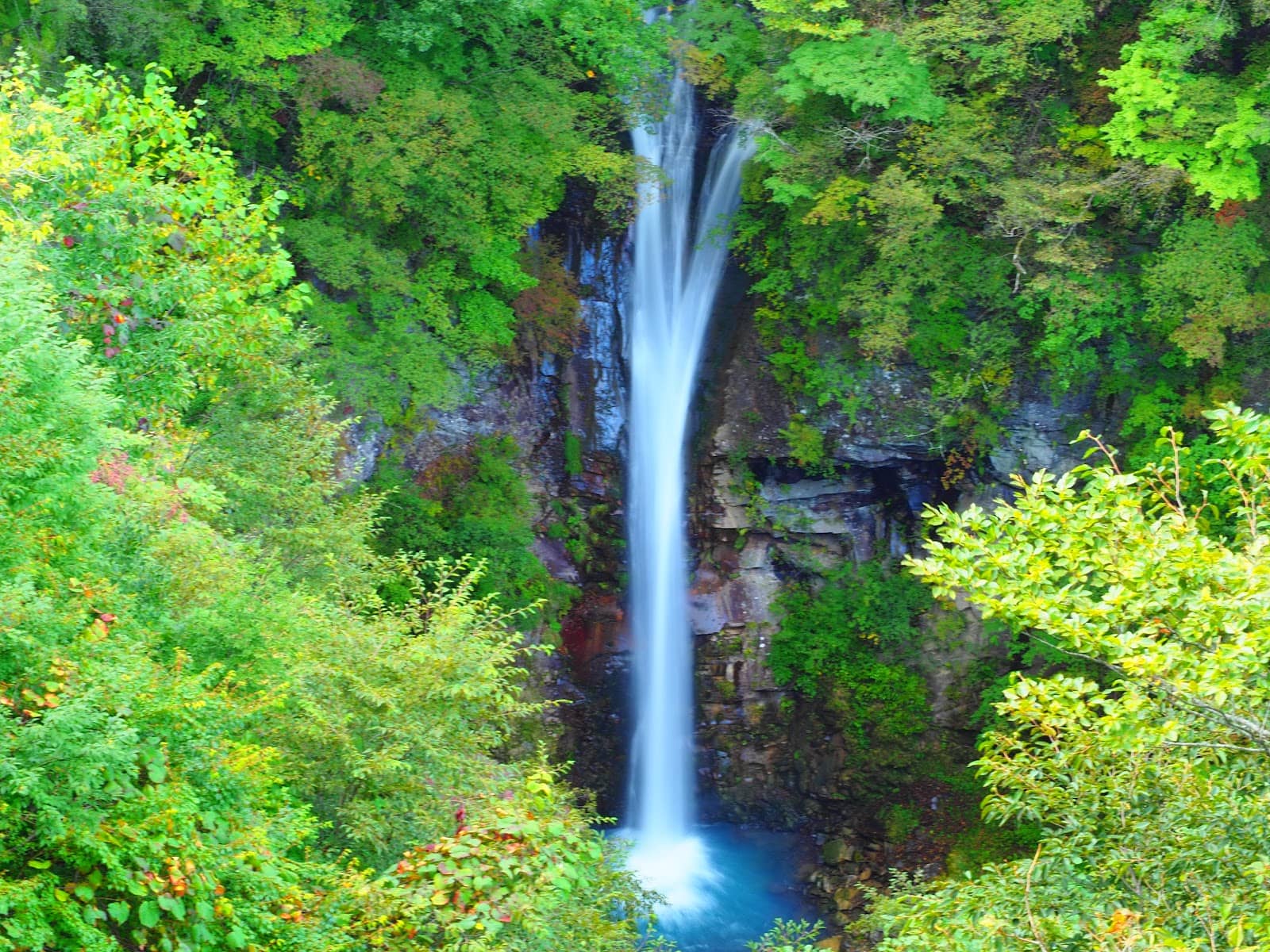 Emerald Green Waters