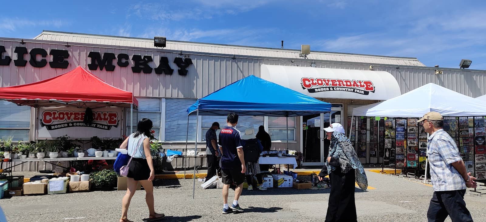 Vintage & Collectible Treasures