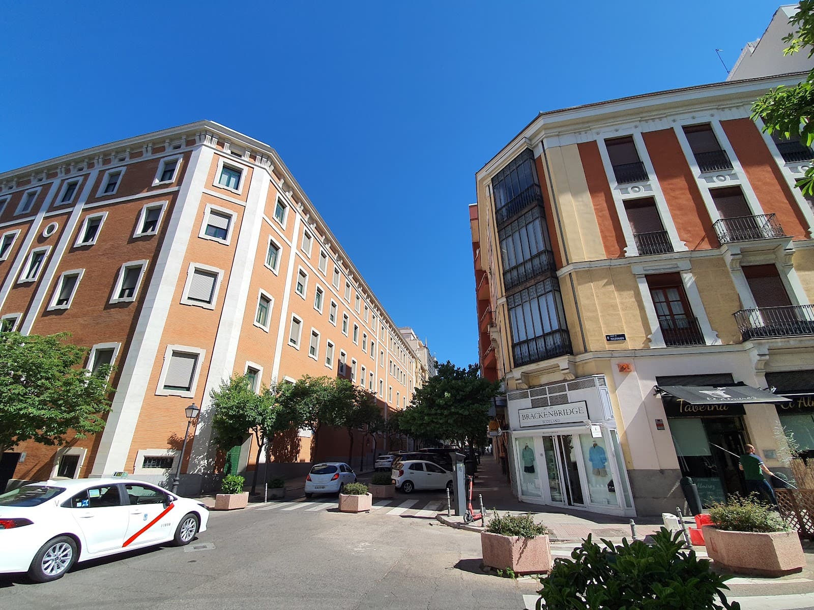 Calle Claudio Coello - Image 1