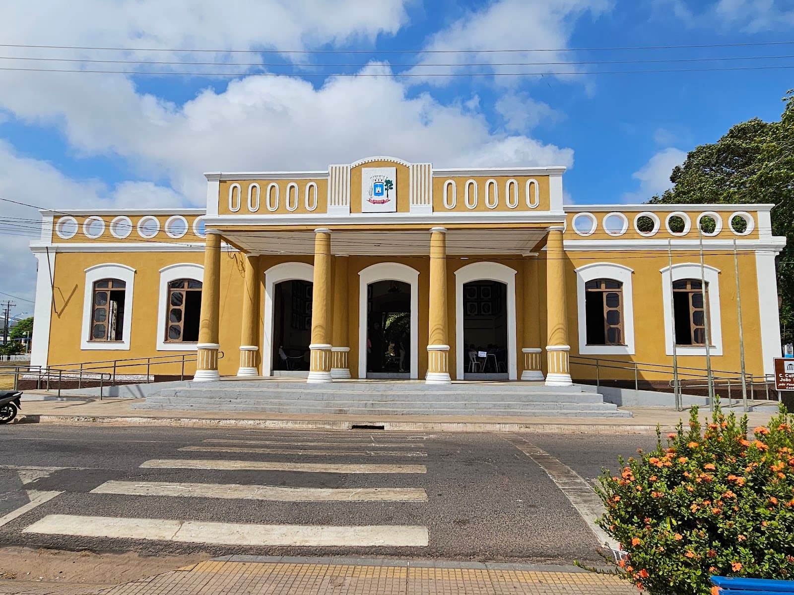Centro Cultural João Fona Santarém - Image 1