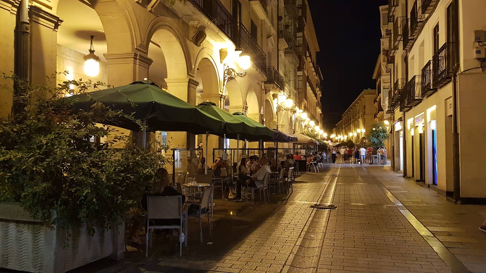 La Luci Delicatessen Gourmet