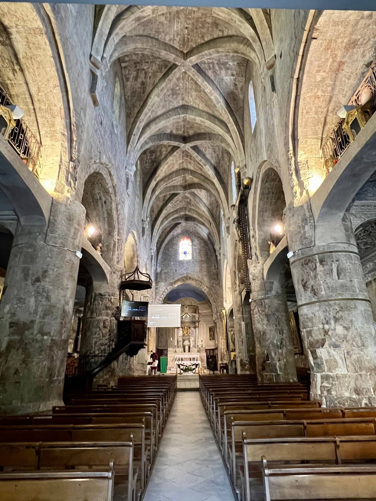 Romanesque Architecture