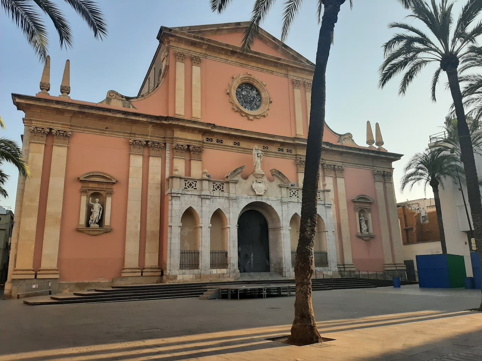 Plaça de les Neus - Image 1