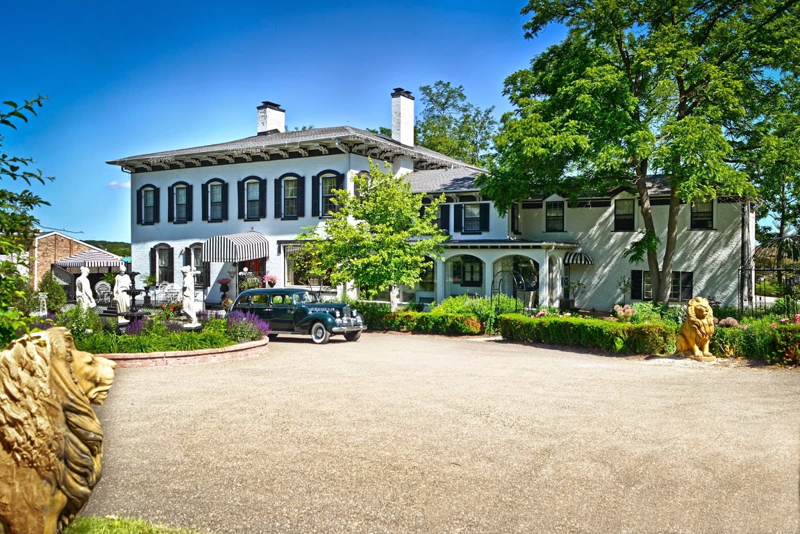 Maxwell Mansion - Image 1