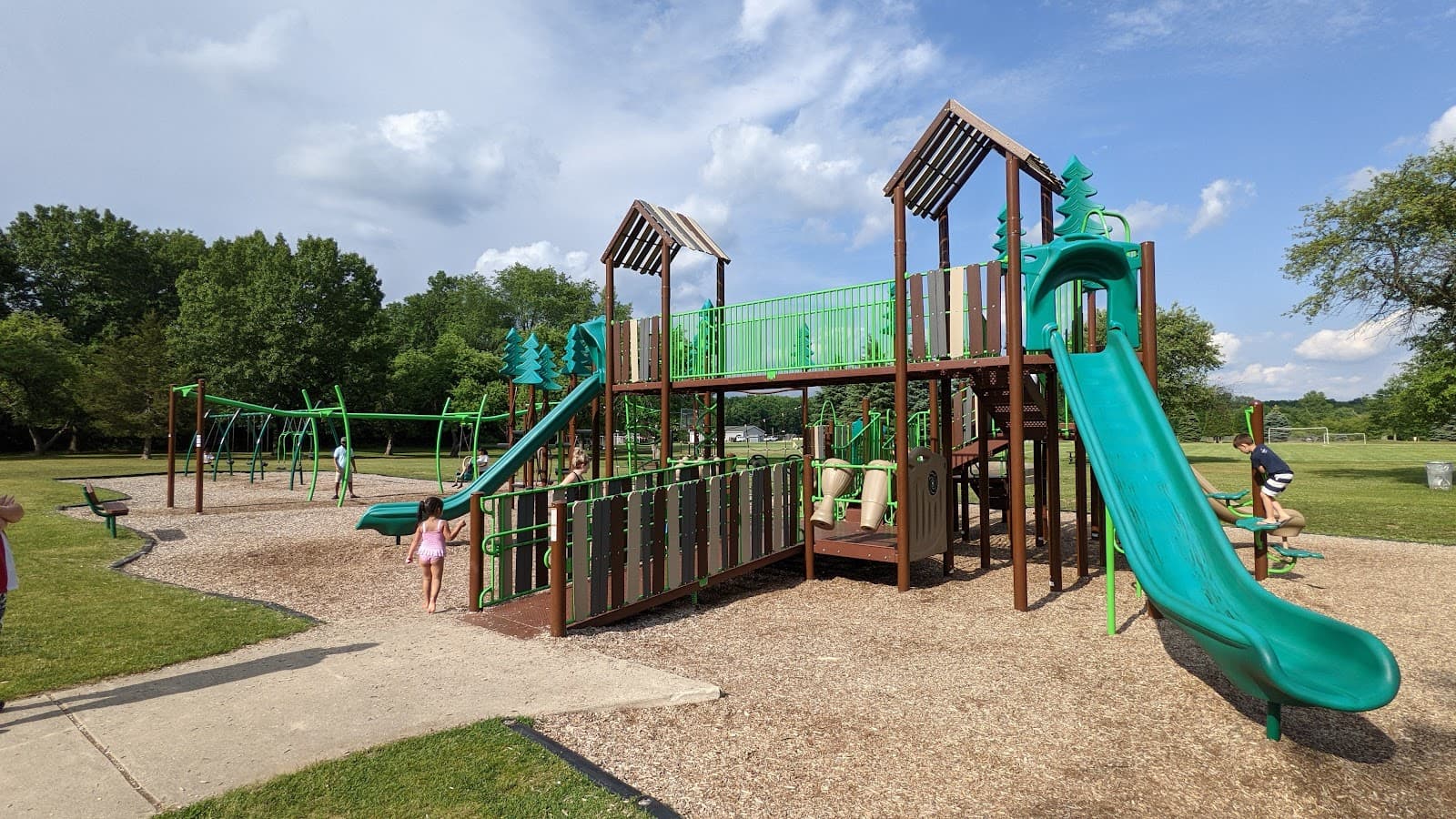 Clintonwood Park - Image 1