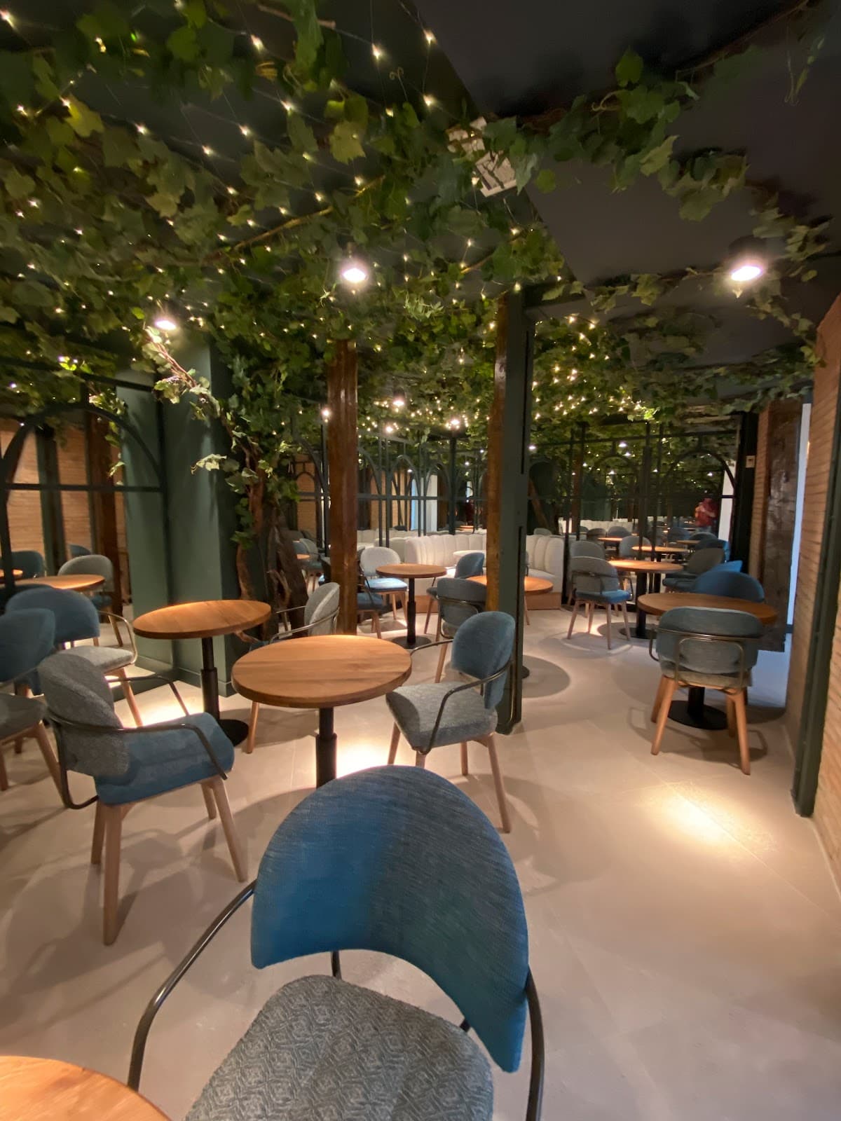 Caluana Madrid - Image 1