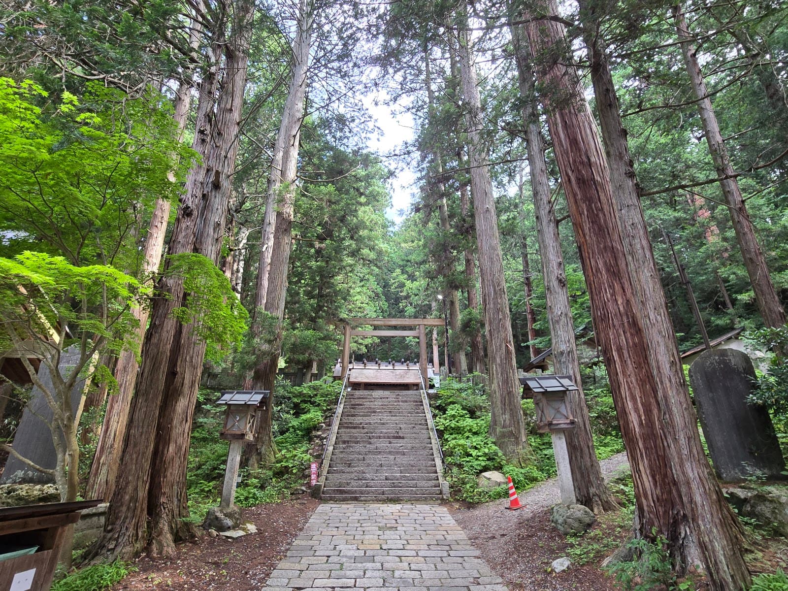 Nishina Shinmeigu - Image 1