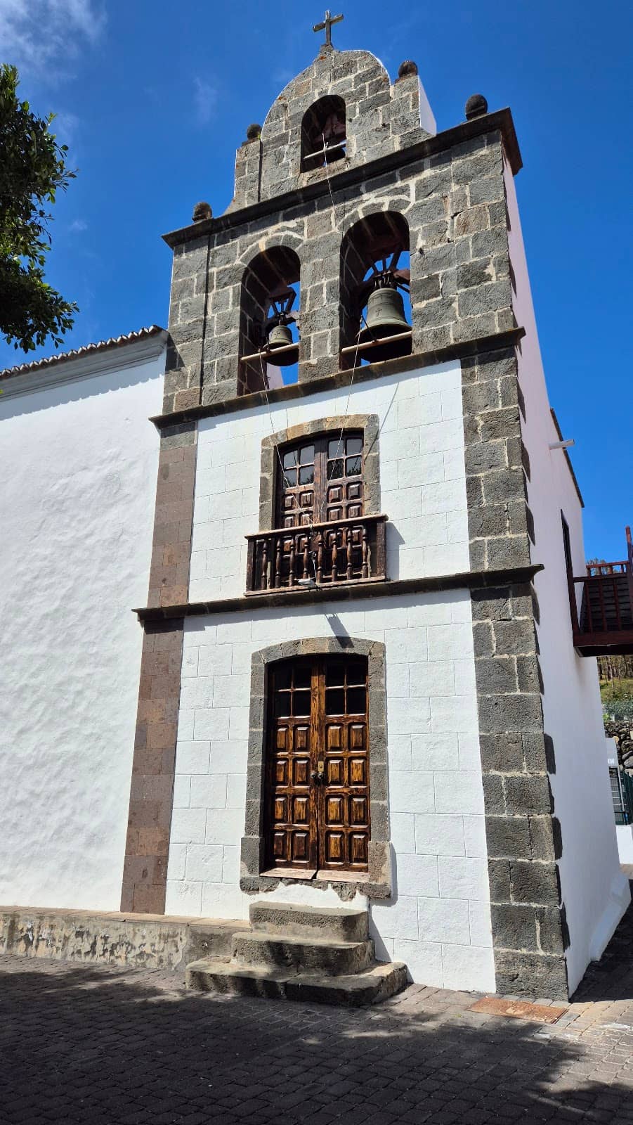 Vertical photo