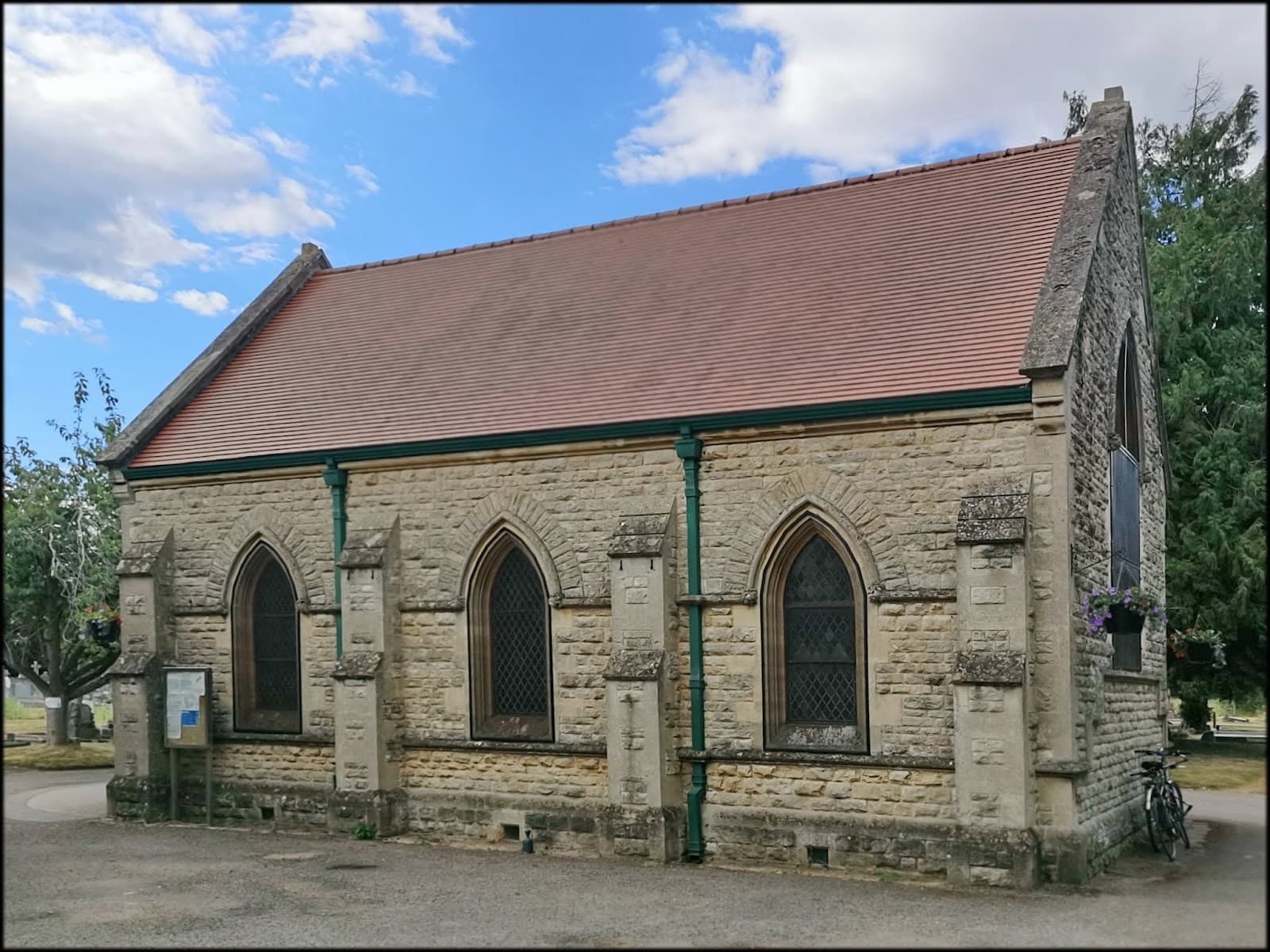 Wolvercote Cemetery - Image 1