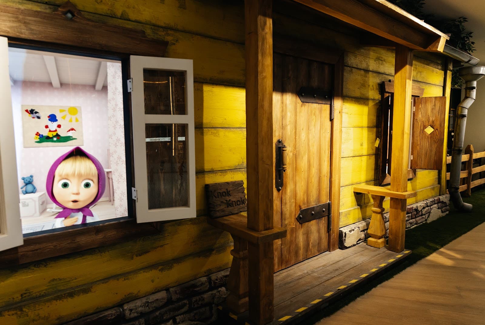 Masha and the Bear Cafe - Image 1