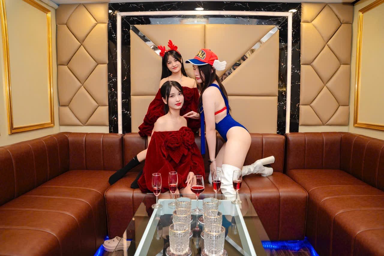 Ling Lang Street Area - Image 1