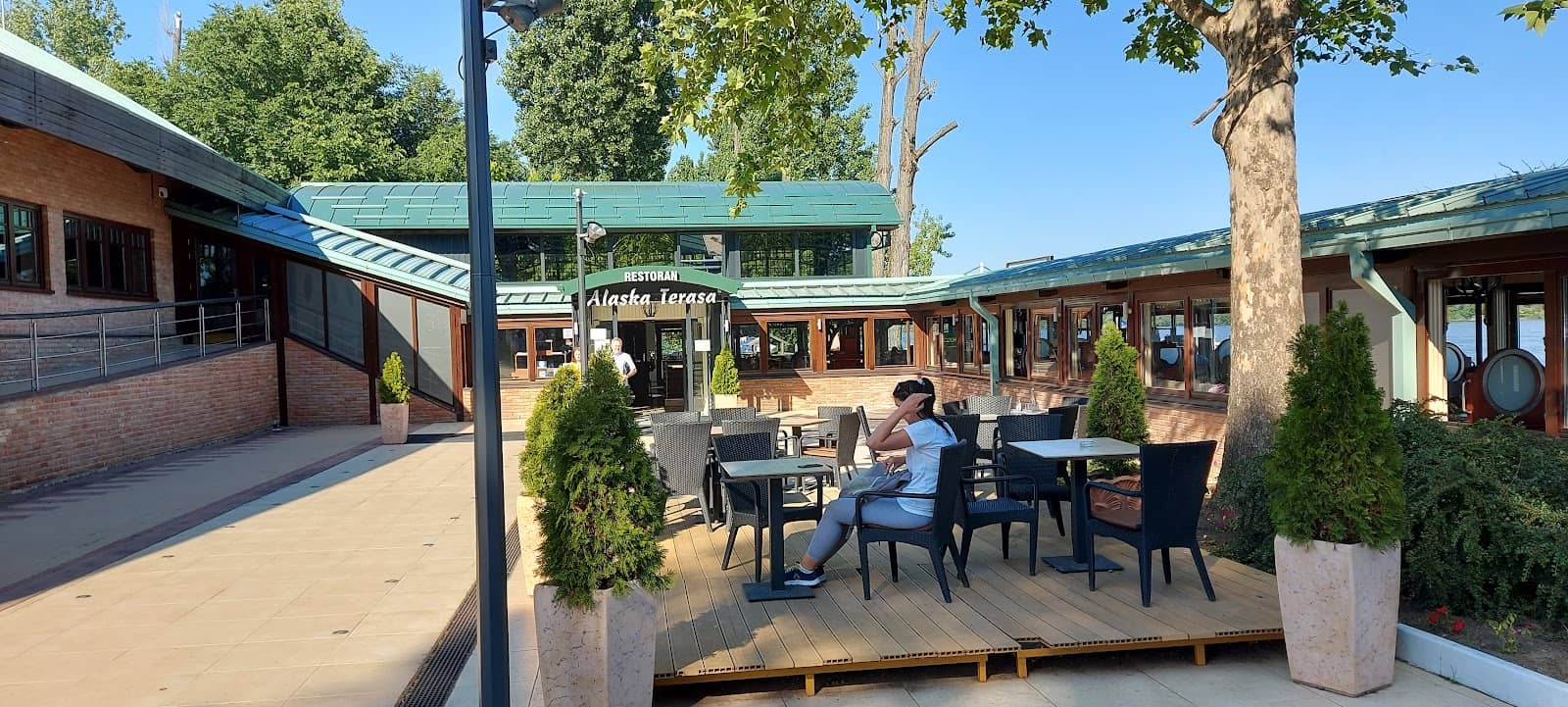 Alaska Barka Experience