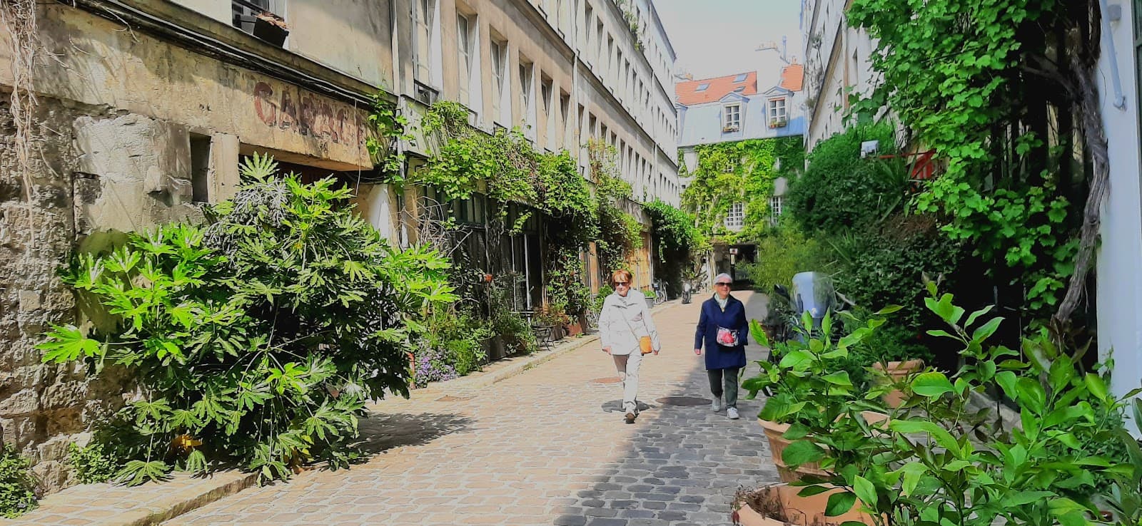 Rue de Charonne Paris - Image 1