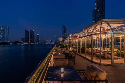 Lobby Lounge Ambiance