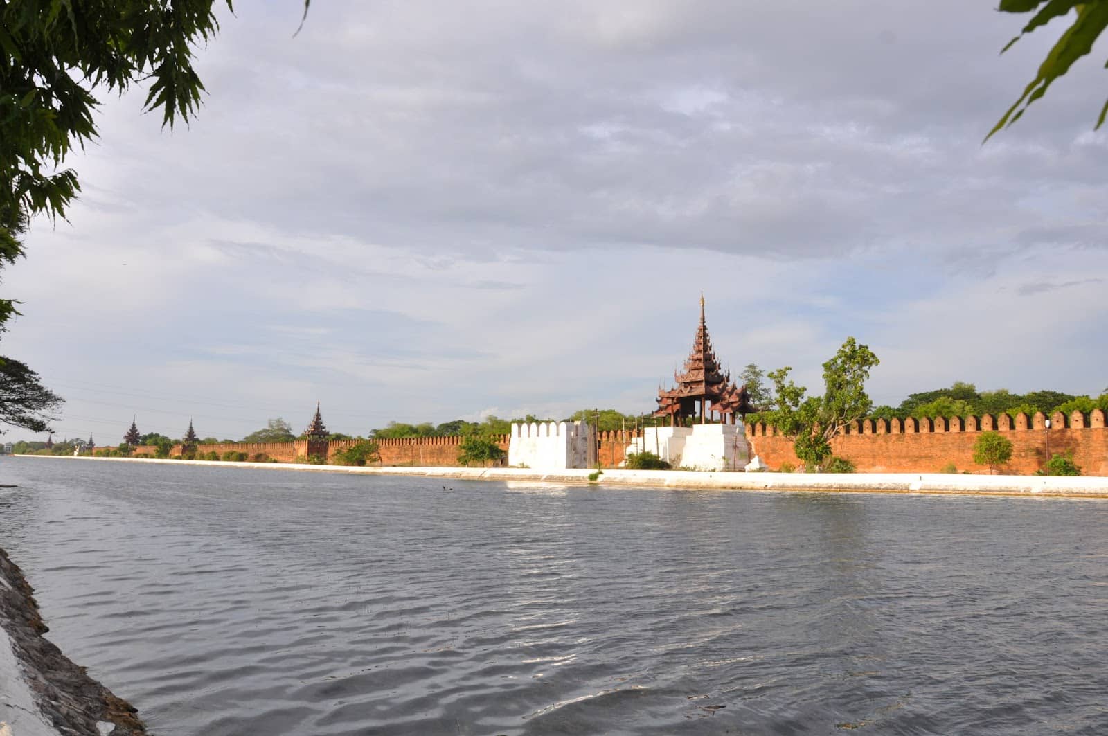 Royal Palace Centerpiece