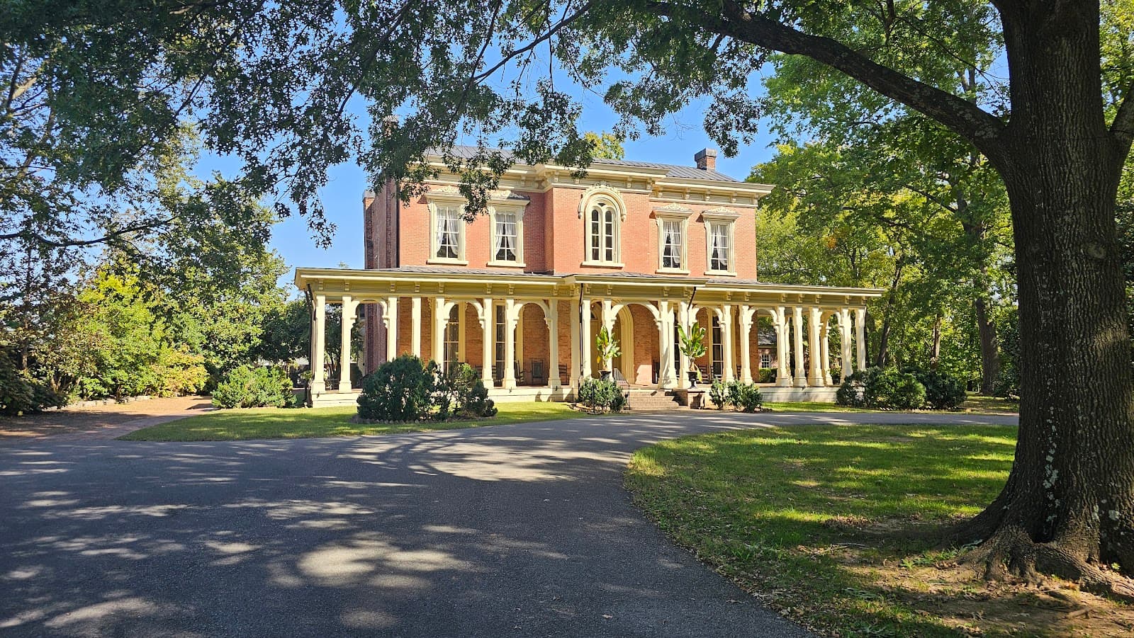 Oaklands Park & Spring - Image 1