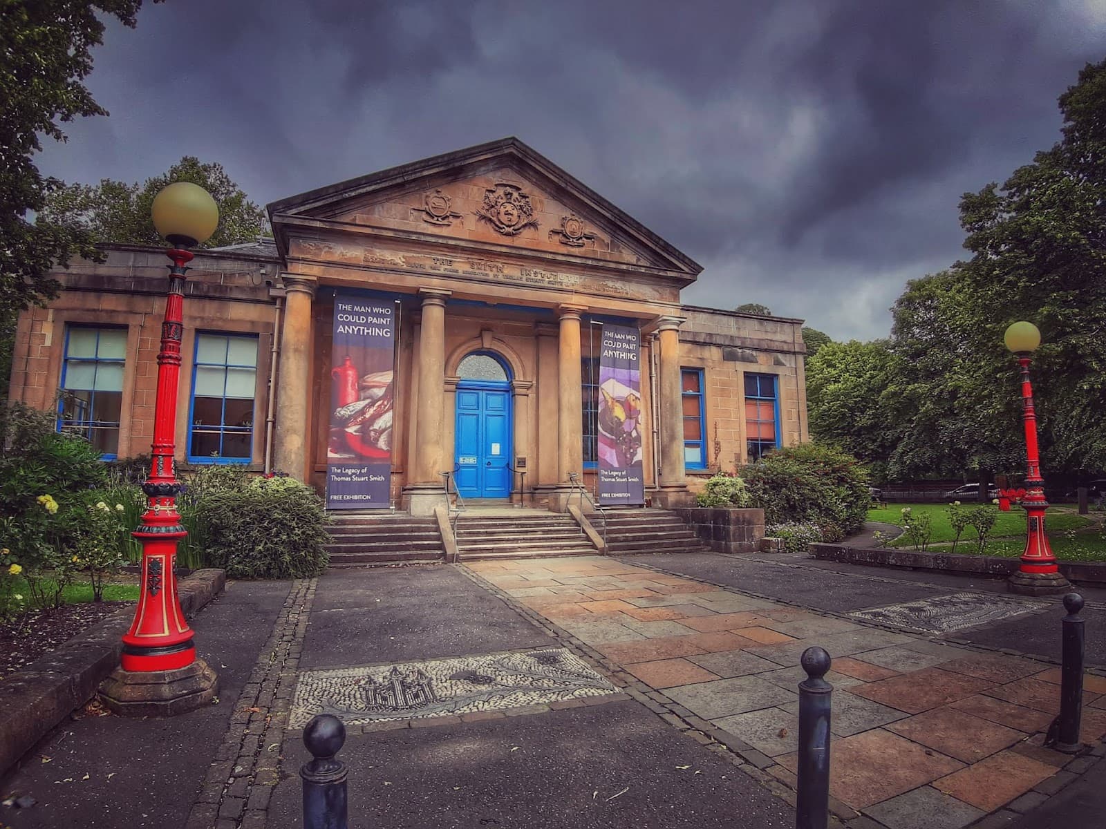 Stirling Smith Art Gallery and Museum - Image 1