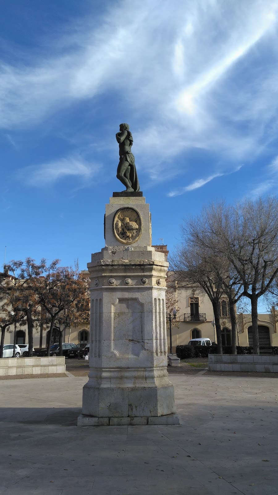 Plaça dels Carros - Image 1