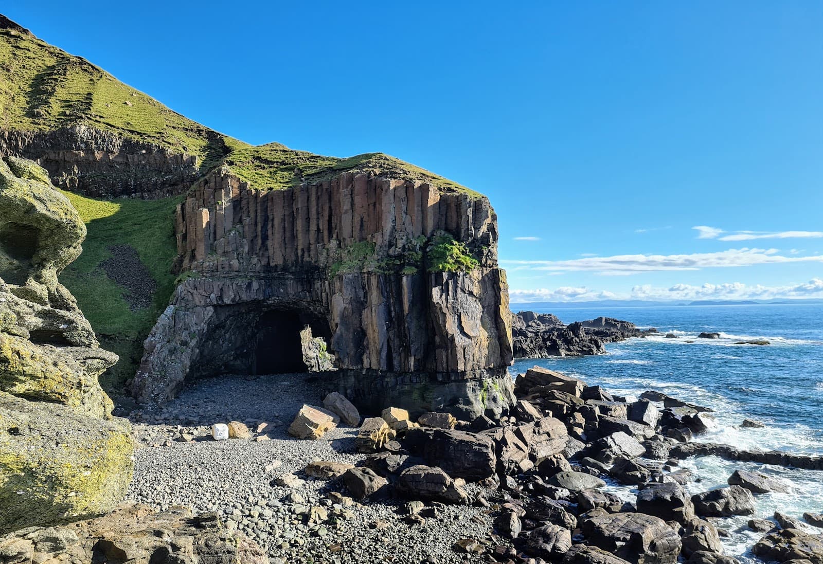 Carsaig Arches - Image 1