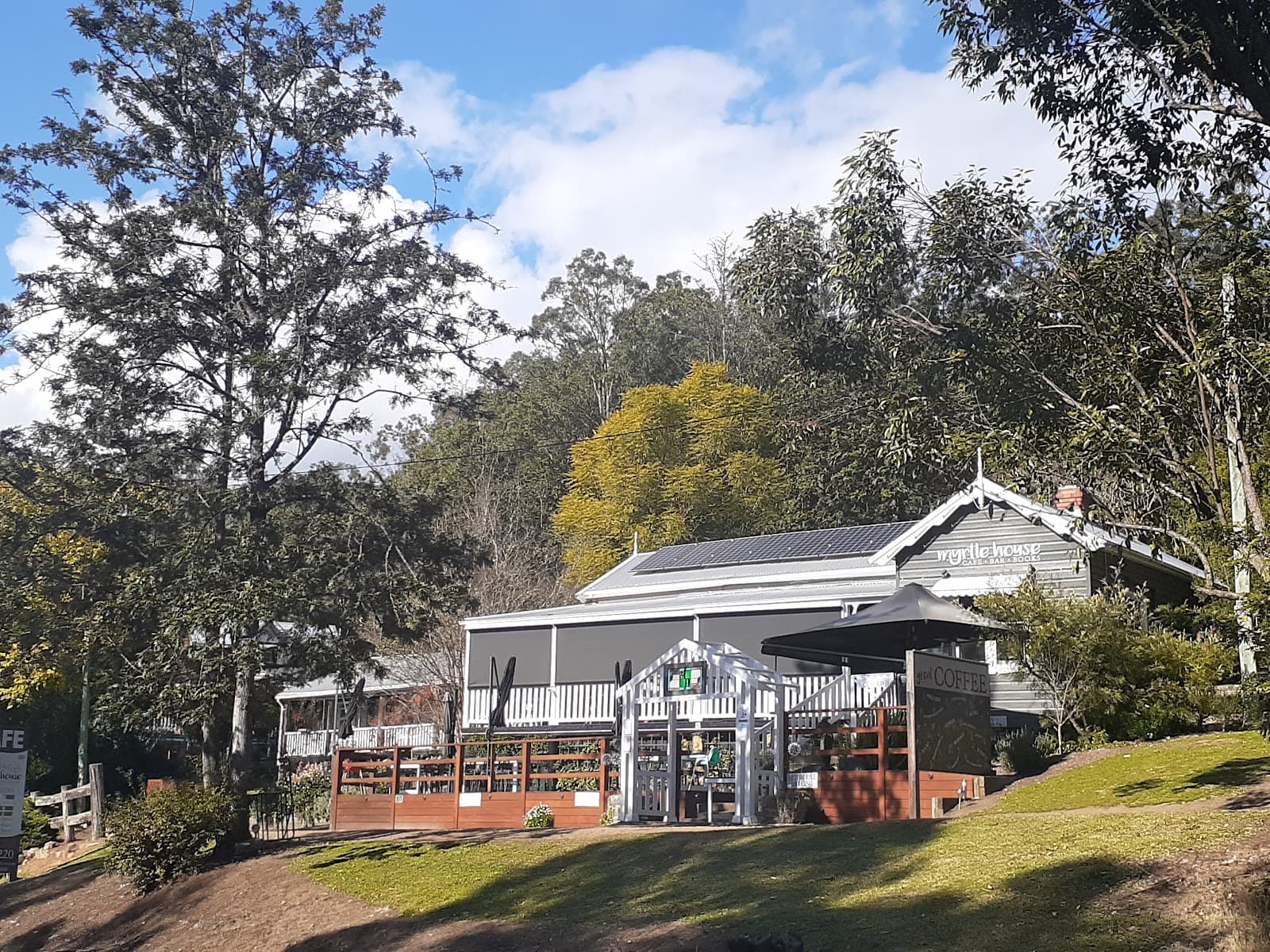 Wollombi Village - Image 1