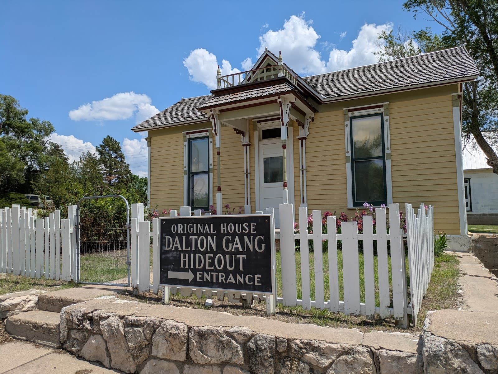 Dalton Gang Hideout (Meade) - Image 1