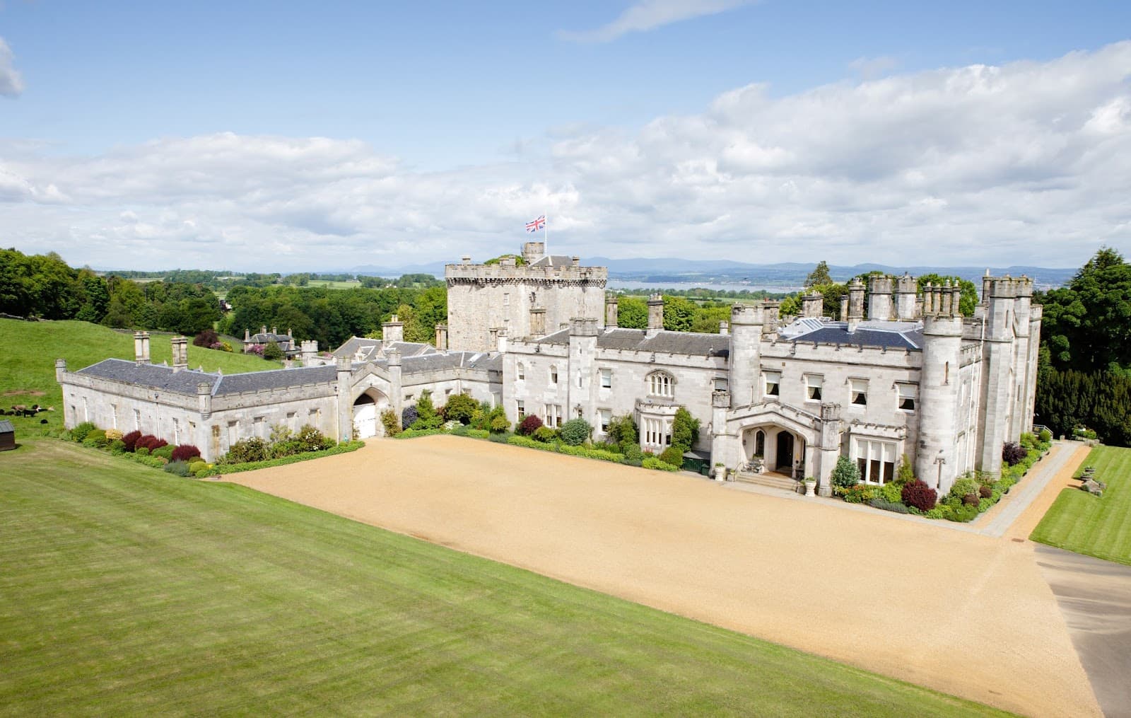 Dundas Castle Scotland - Image 1