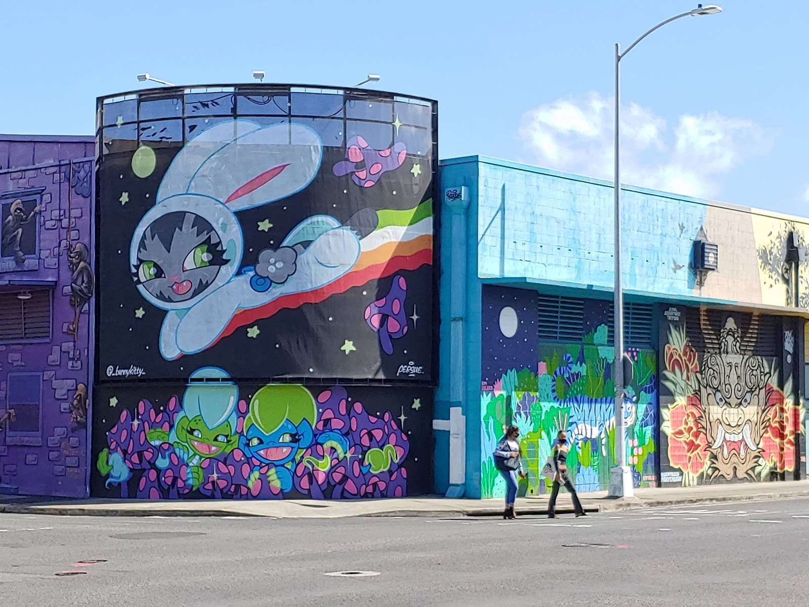 Kakaβako Street Art District Honolulu - Image 1