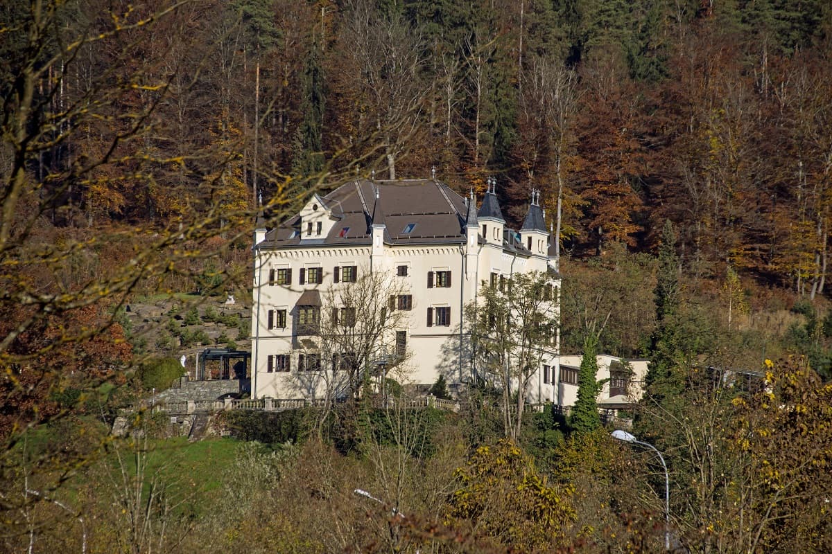 Schloss Freyenthurn - Image 1