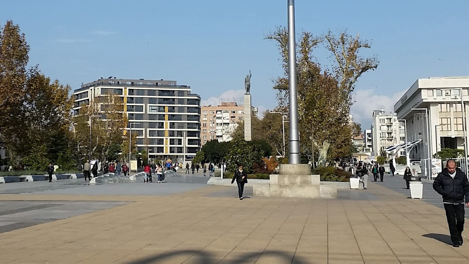 Troykata Square - Image 1