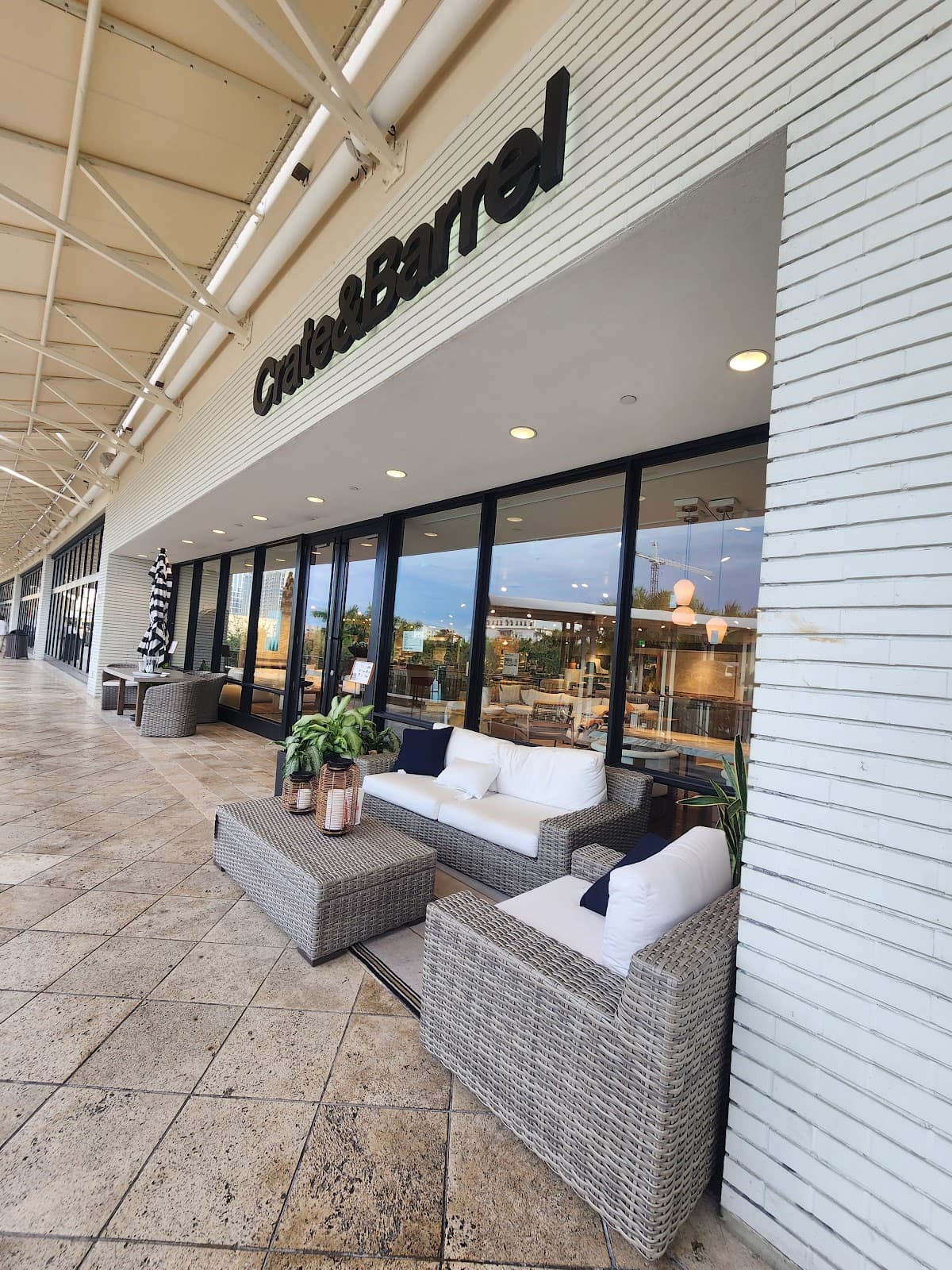 Shops at Merrick Park - Image 1