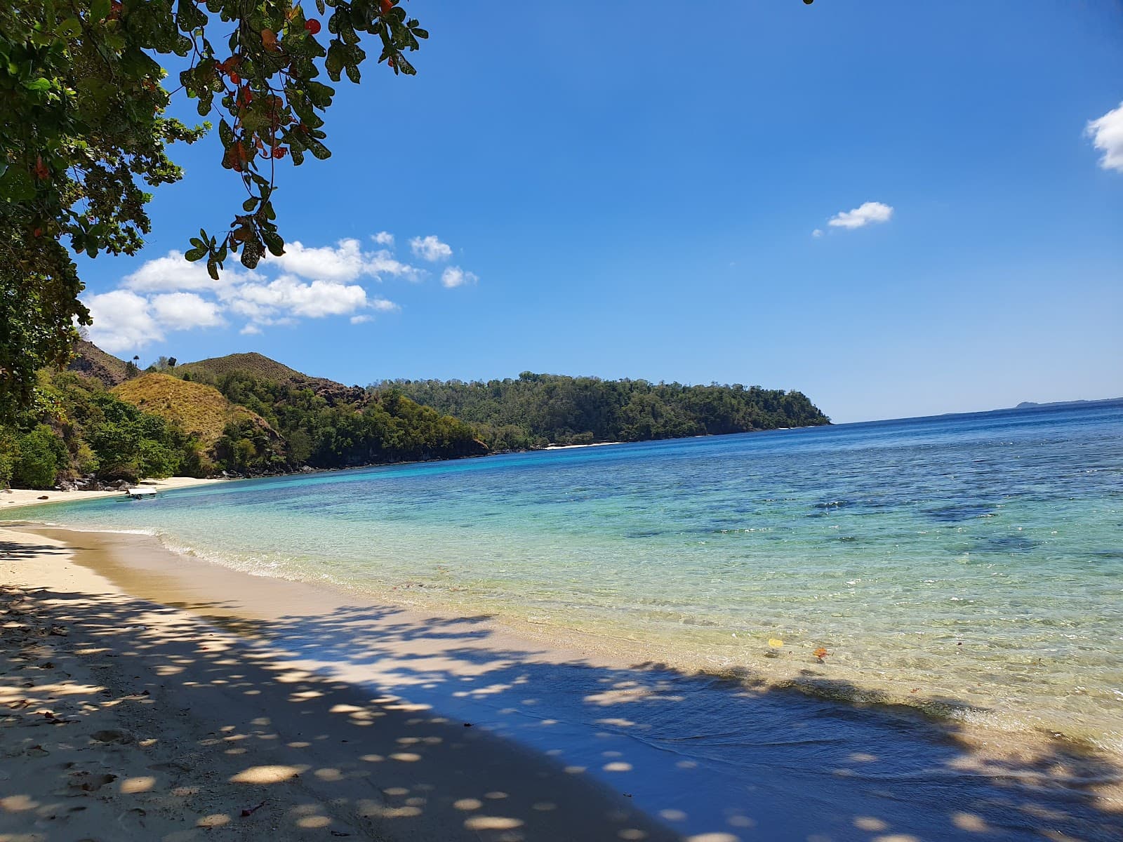 Pulisan Beach - Image 1