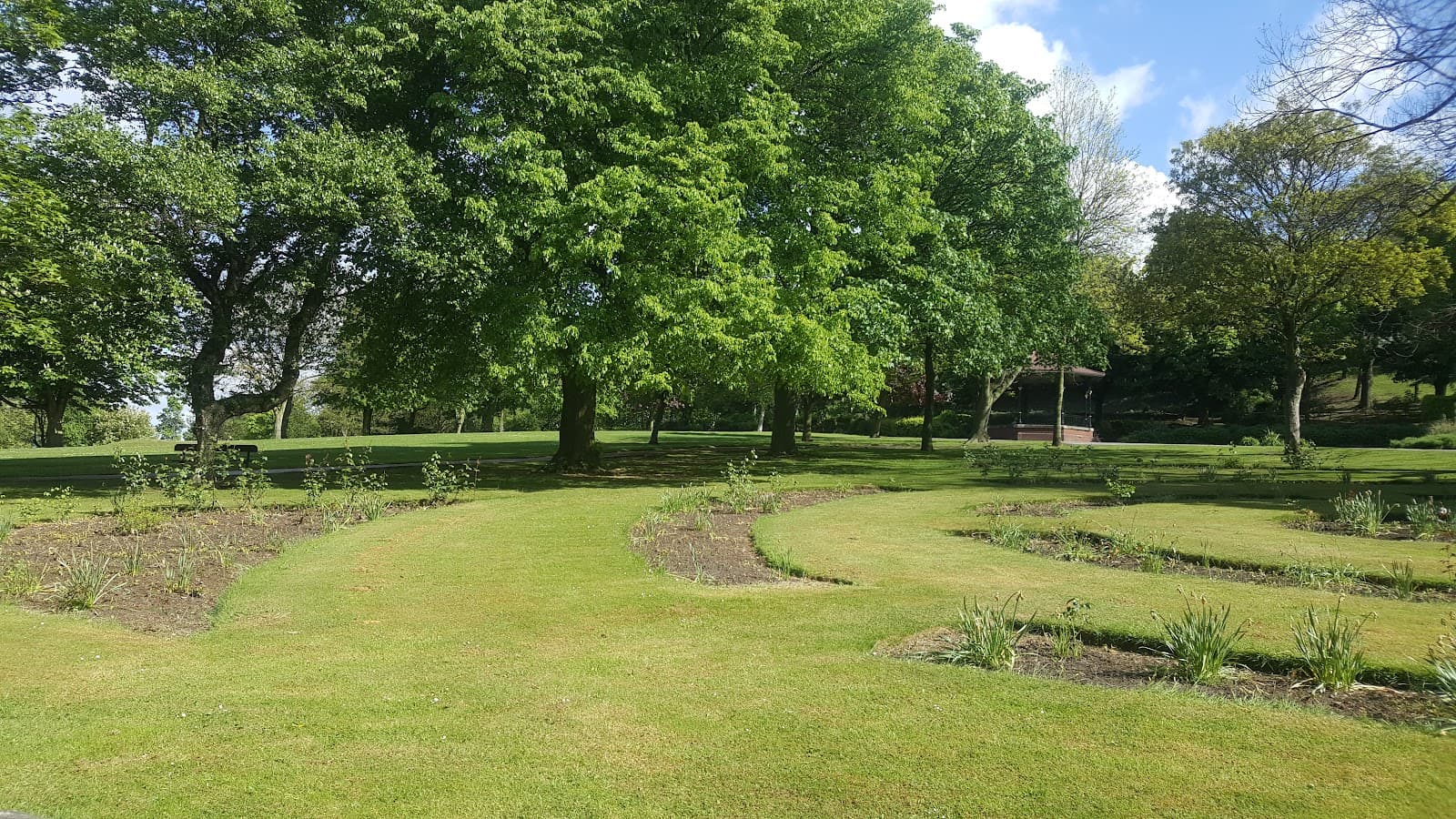 Queen's Park Castleford - Image 1