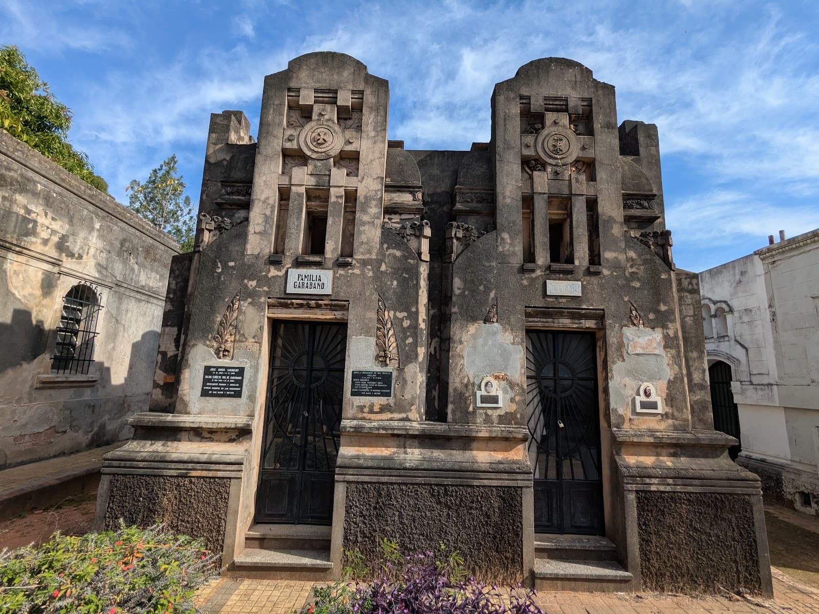 Recoleta Cemetery - Image 1