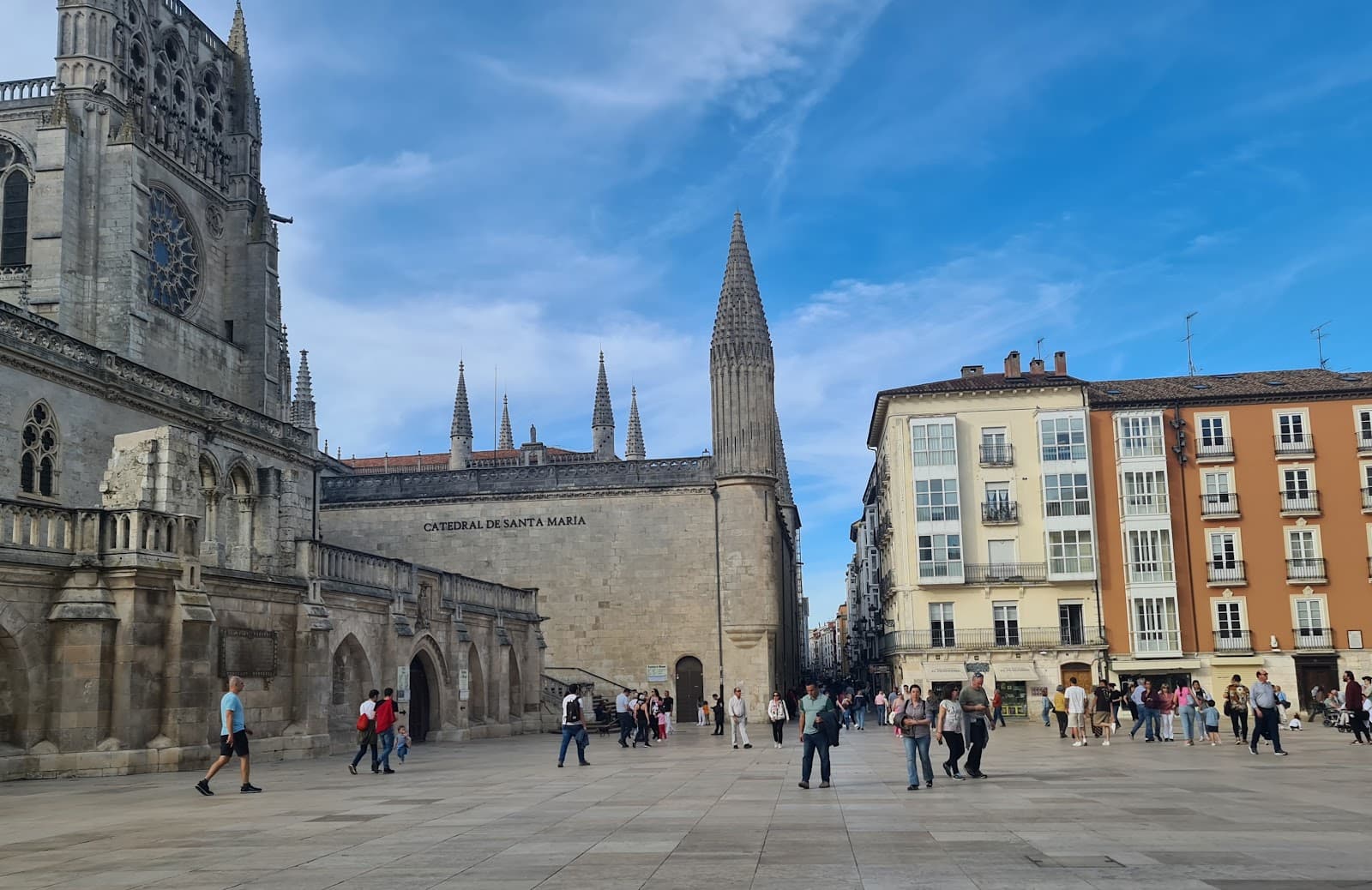Plaza del Rey San Fernando - Image 1