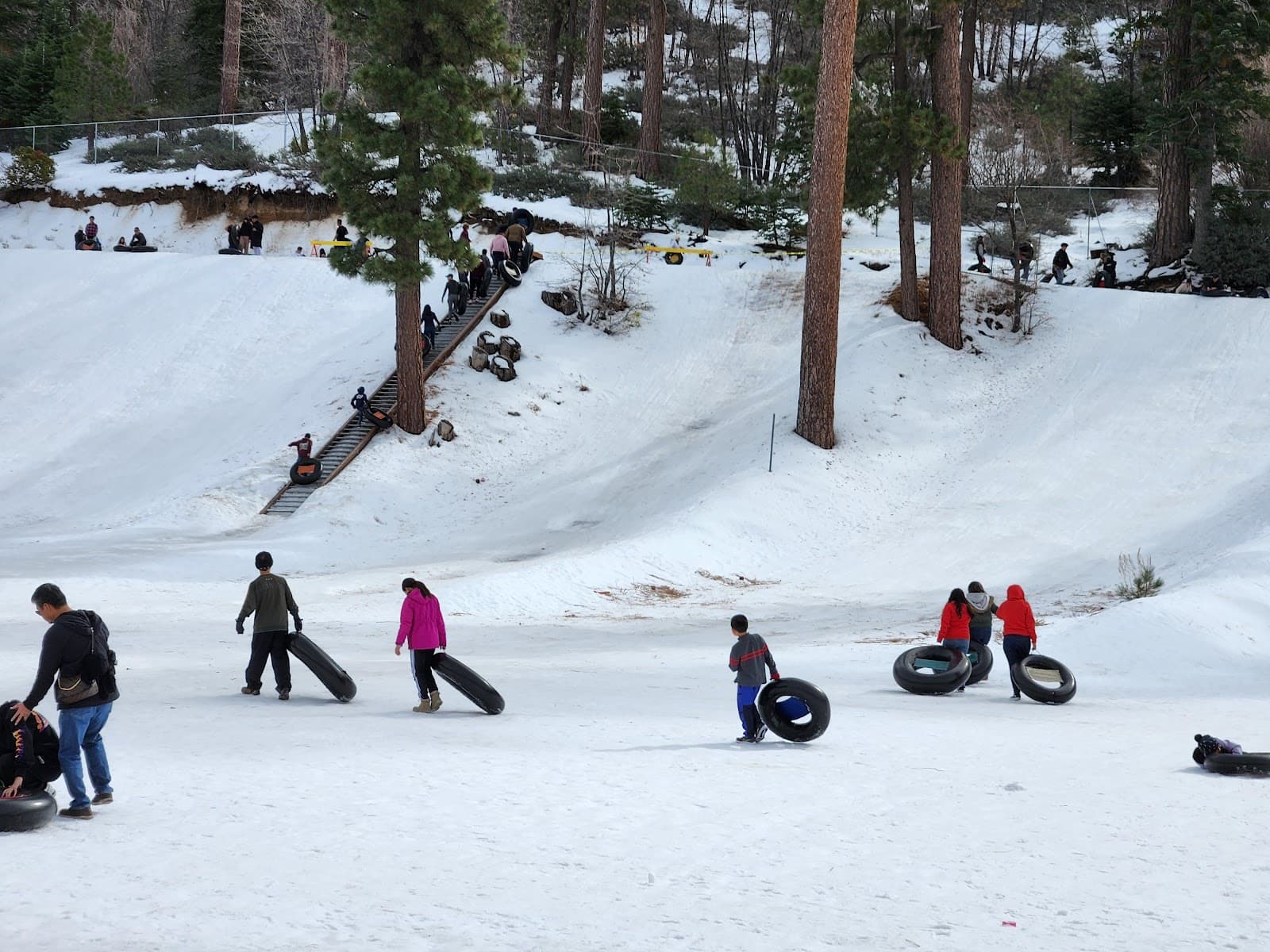 Snowdrift Snow Tubing Park - Image 1