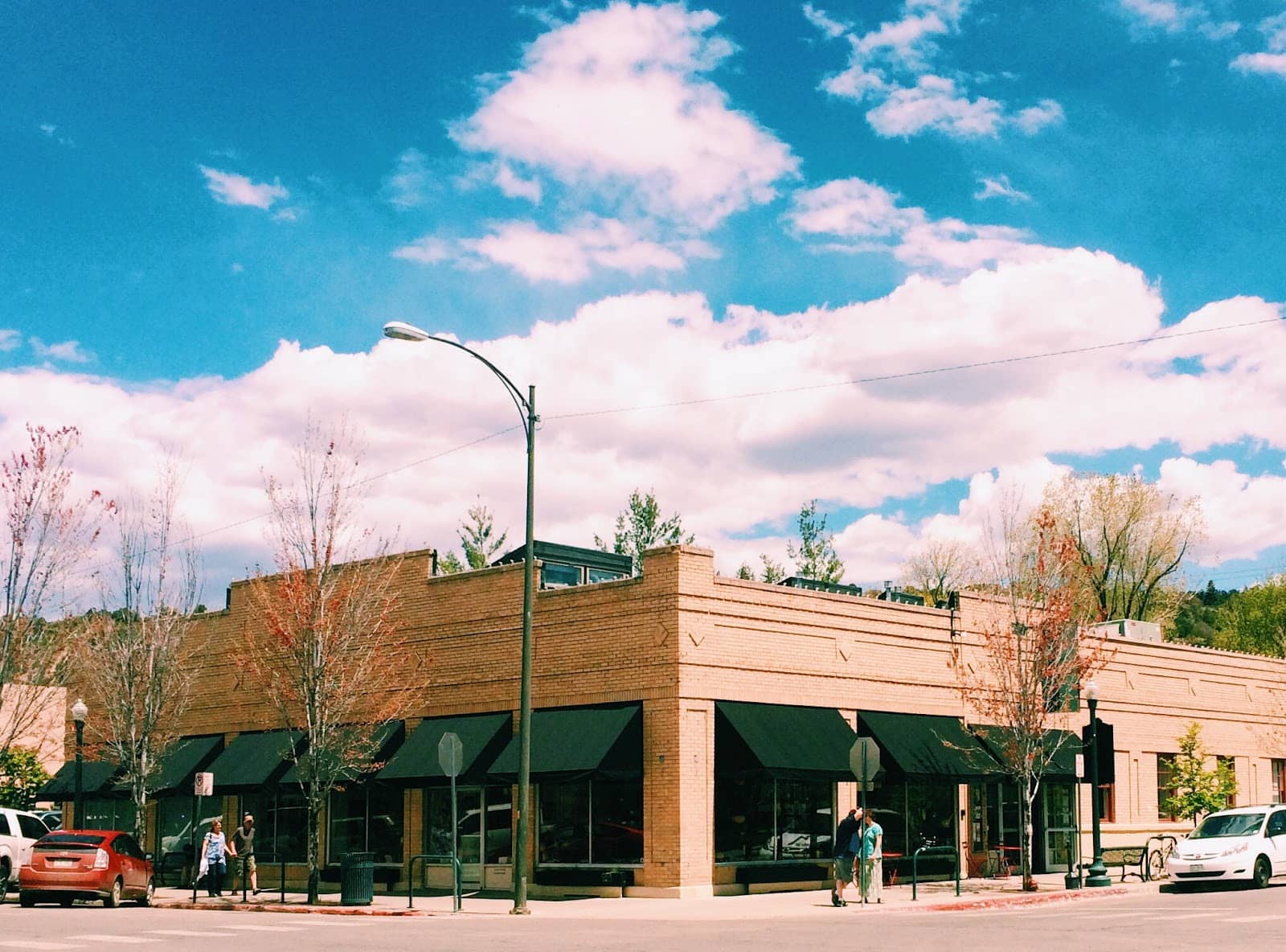 Live Music & Cultural Events