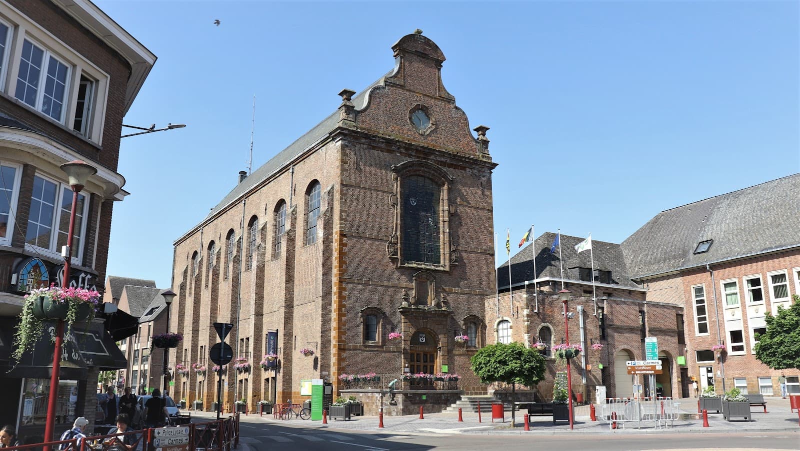 Wavre Town Hall - Image 1