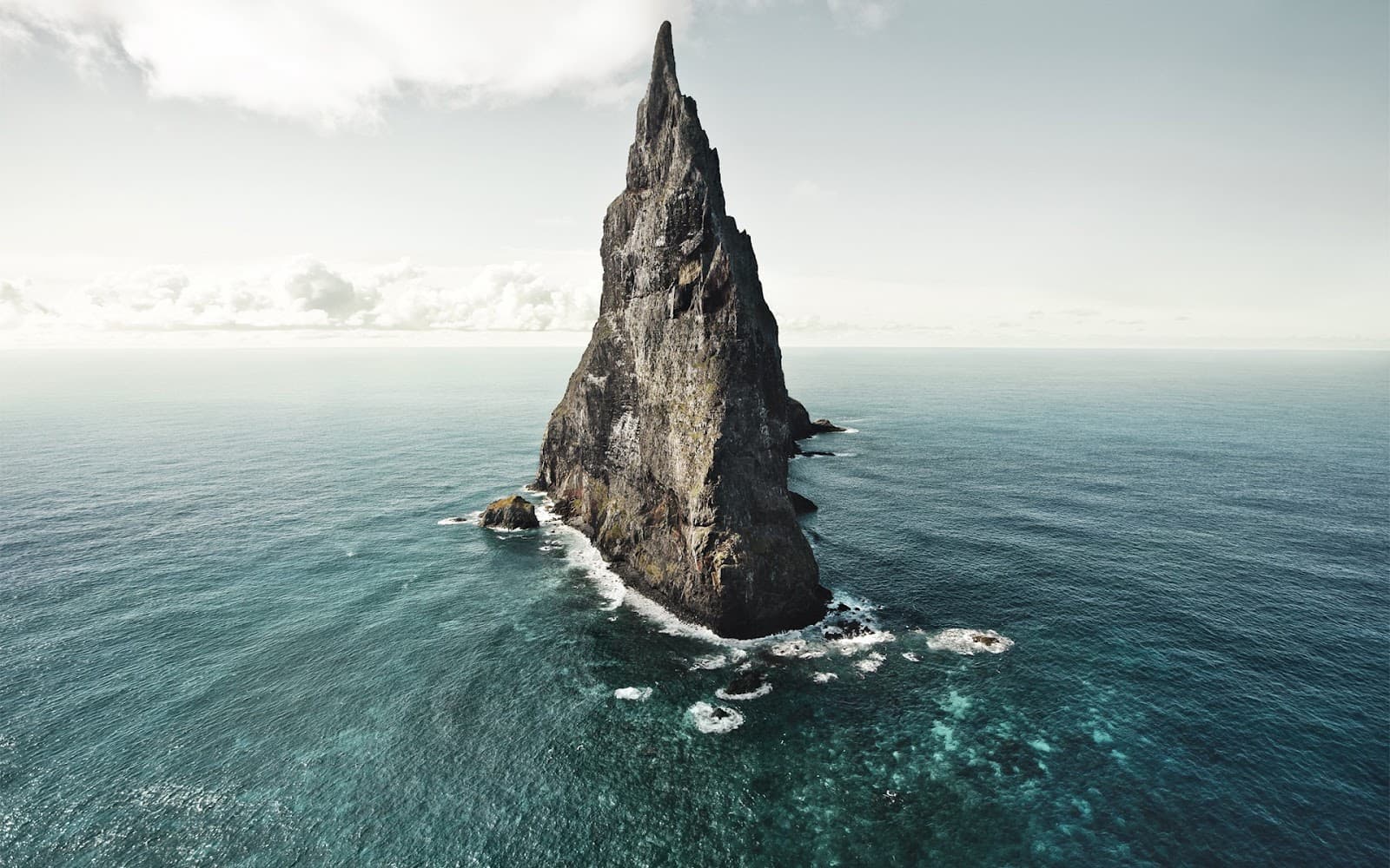 Ball's Pyramid - Image 1