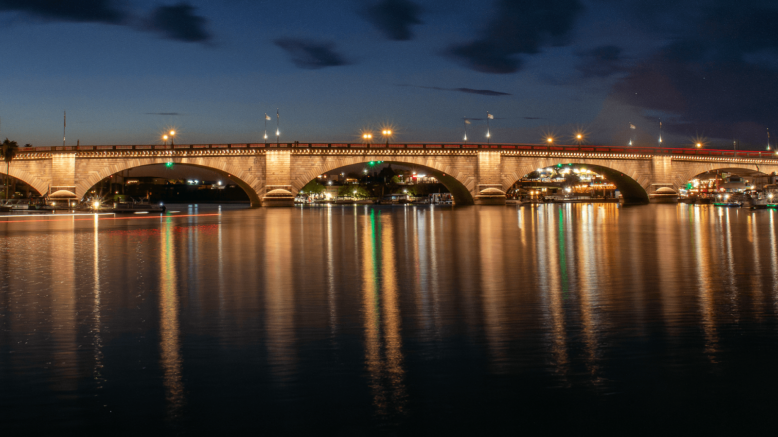London Bridge Lake Havasu - Image 1