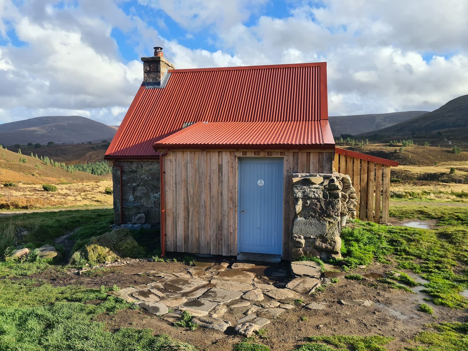 Ryvoan Pass - Image 1