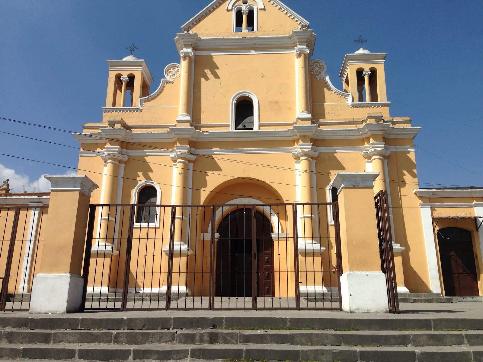 Iglesia El Calvario - Image 1